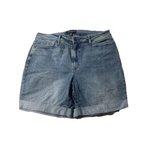 DKNY Jeans Ladies' Pull On Bermuda Short, Light Blue, Size 14. BQ